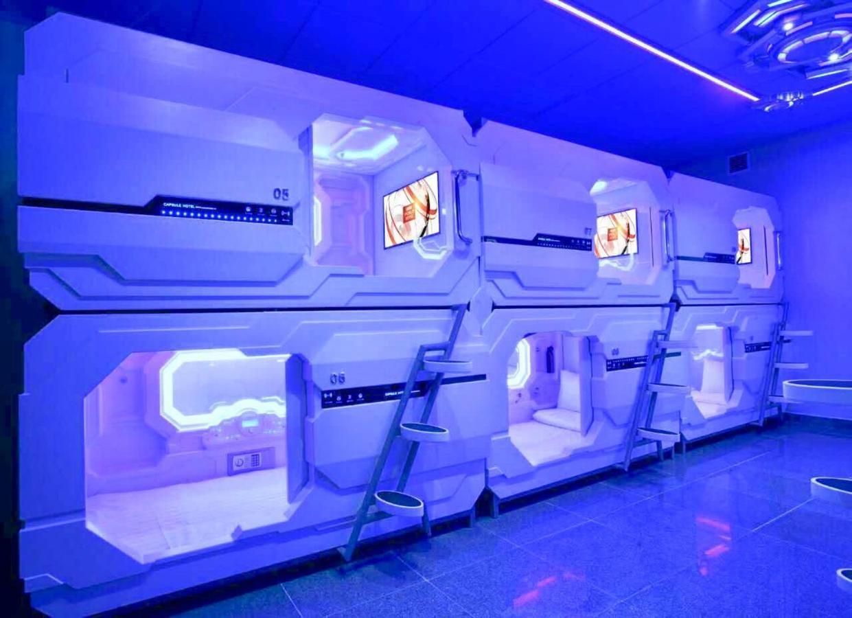 Bestow Capsule Hostel Kuala Lumpur Zewnętrze zdjęcie