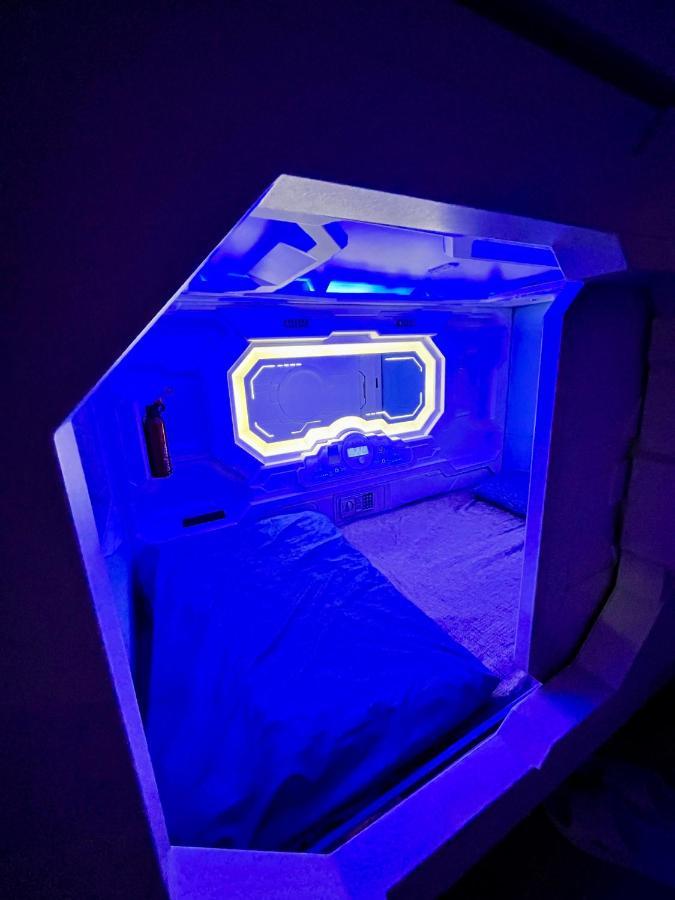 Bestow Capsule Hostel Kuala Lumpur Zewnętrze zdjęcie